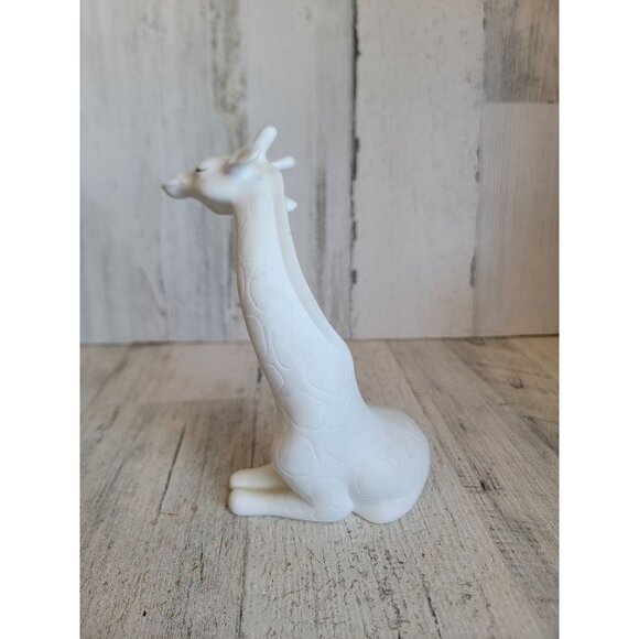 Freeman George giraffe bone white vintage ceramic home decor figure - Picture 5 of 8